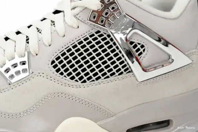 Kick Theory Jordan Frozen Moments 4 WMNS Air AQ9129-001 0501